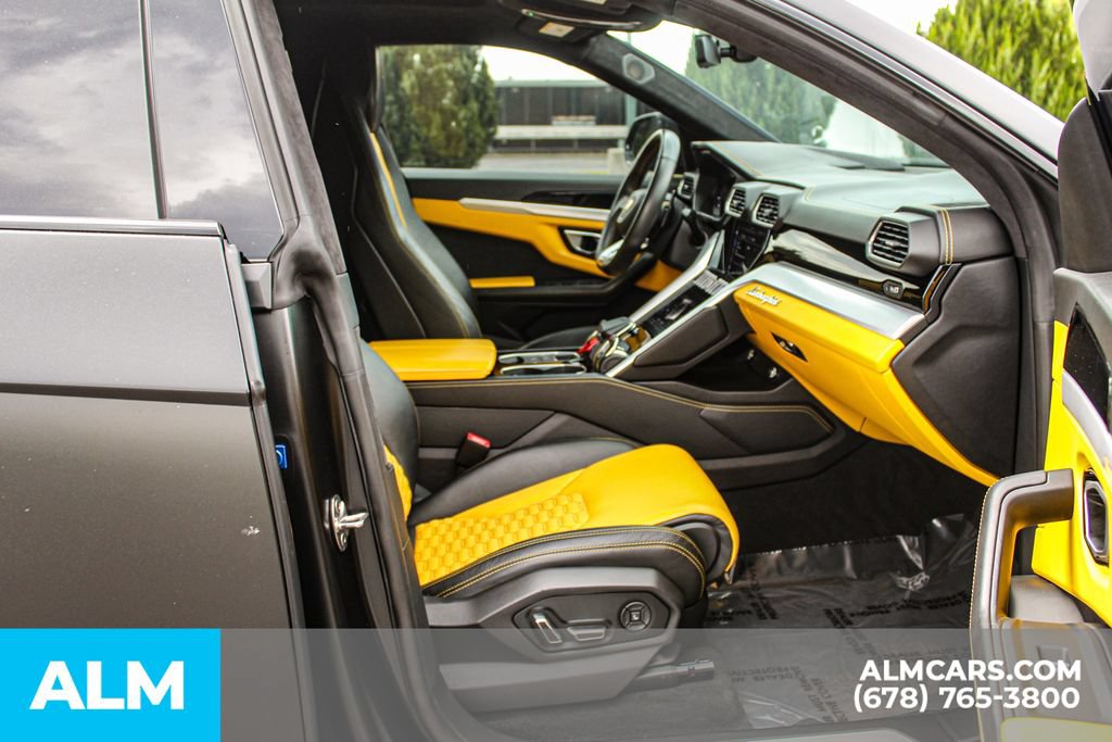 Used 2020 Lamborghini Urus AWD/4WD image 21