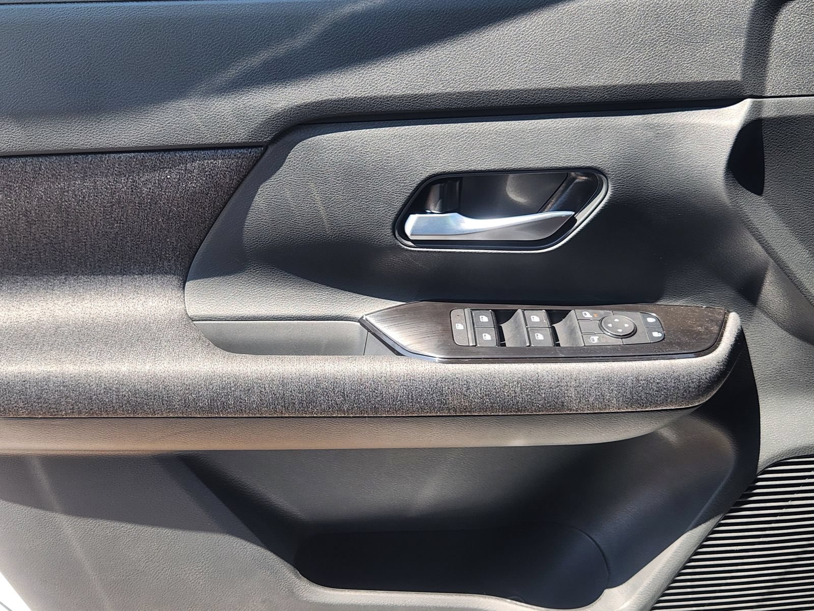 New 2027 Nissan Kicks SV FWD image 21