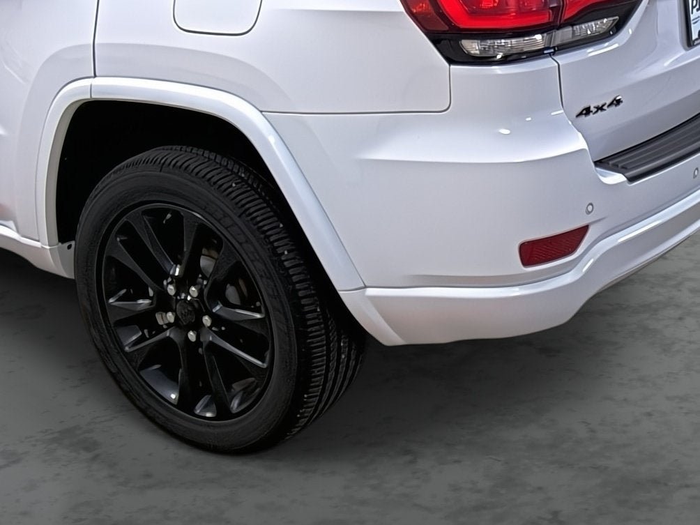 Used 2021 Jeep Grand Cherokee Laredo X AWD/4WD image 9