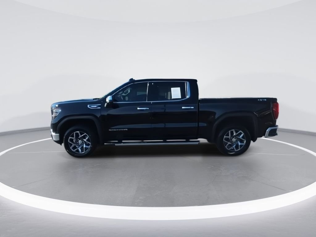 Used 2022 GMC Sierra 1500 SLT w/ SLT Premium Package image 5