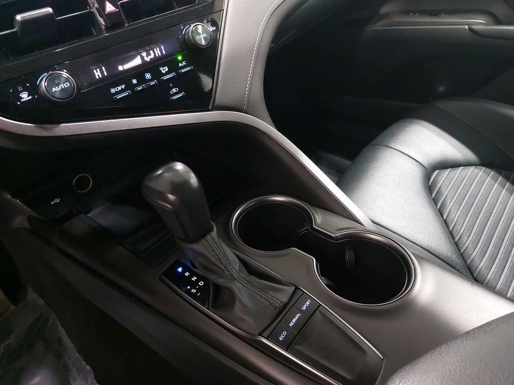 Used 2022 Toyota Camry SE image 24