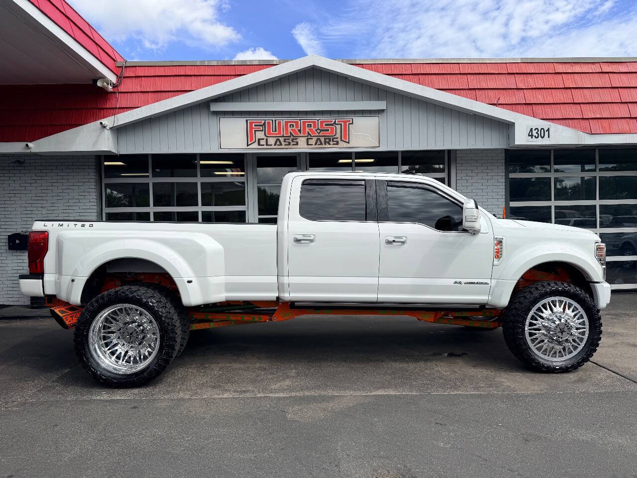 Used 2021 Ford F450 Limited w/ FX4 Off-Road Package AWD/4WD image 10