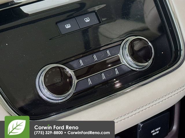 Used 2020 Lincoln Navigator Black Label w/ Cargo Convenience Package AWD/4WD image 26