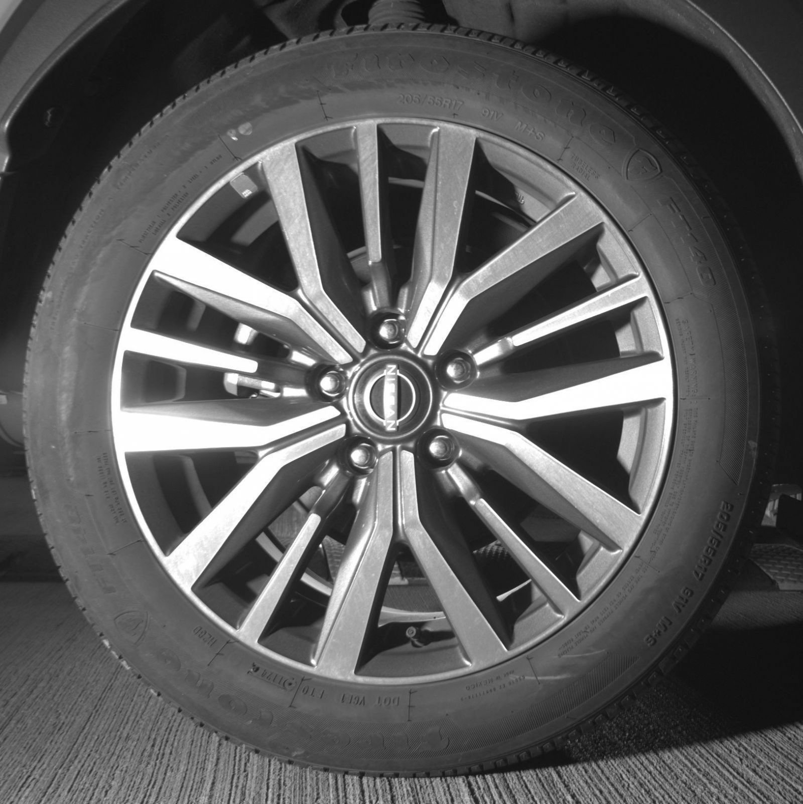 Used 2024 Nissan Kicks SV FWD image 18
