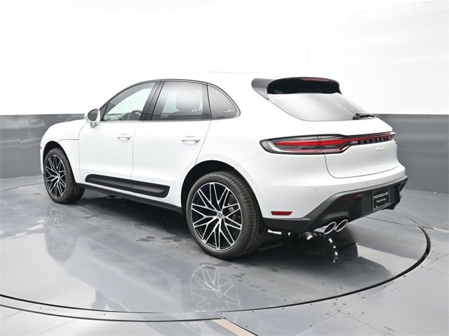 New 2026 Porsche Macan image 3