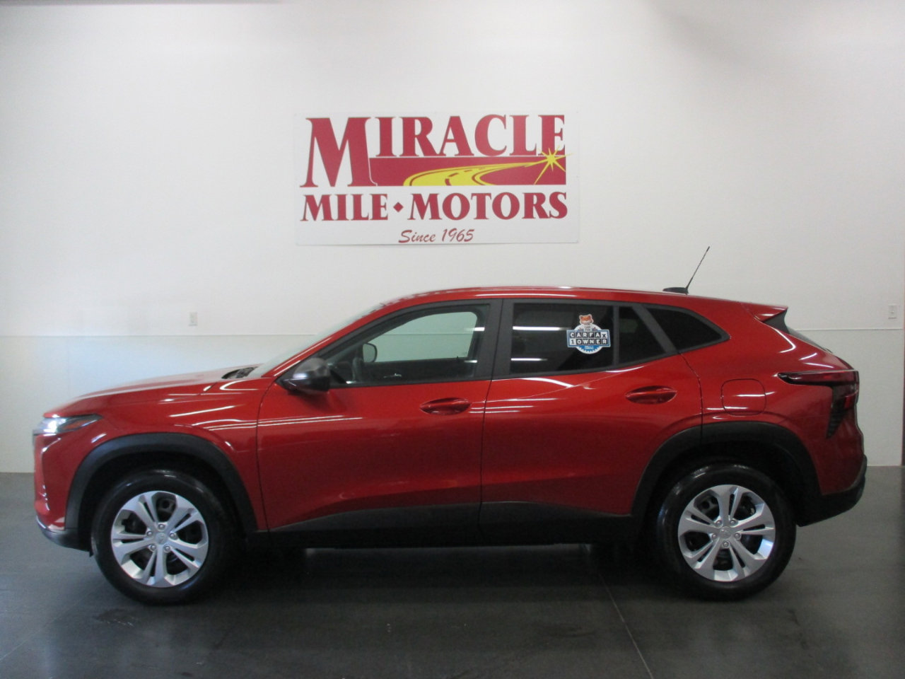 Used 2024 Chevrolet Trax LS image 2