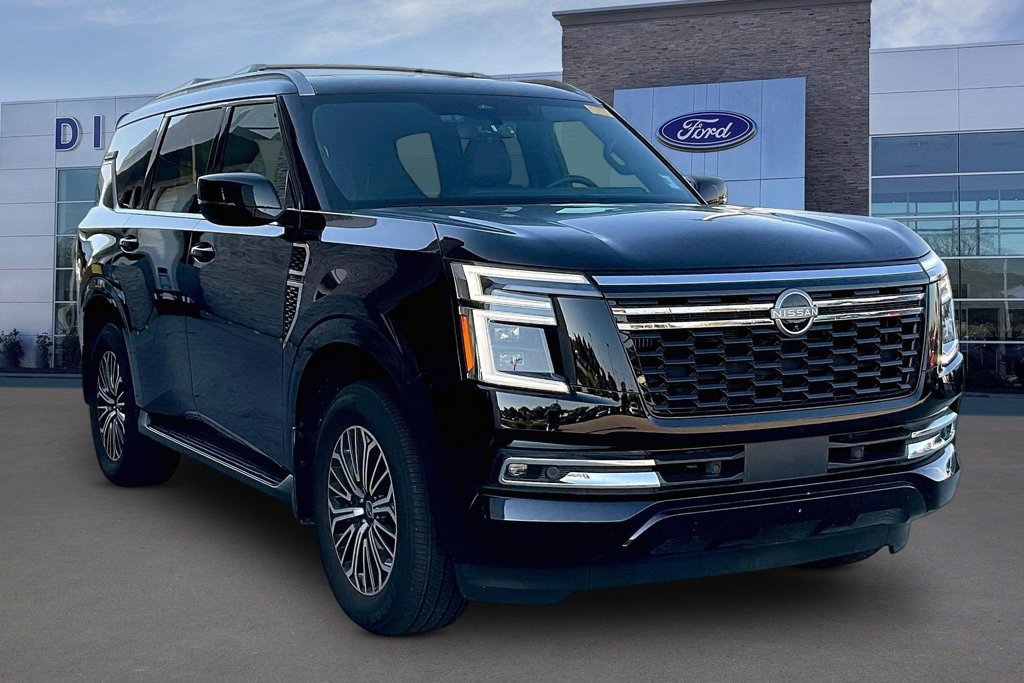 Used 2025 Nissan Armada Platinum AWD/4WD image 1