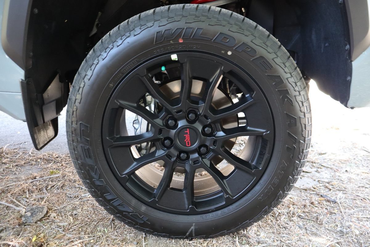 Used 2026 Toyota Tundra Limited w/ TRD Off-Road Package AWD/4WD image 44