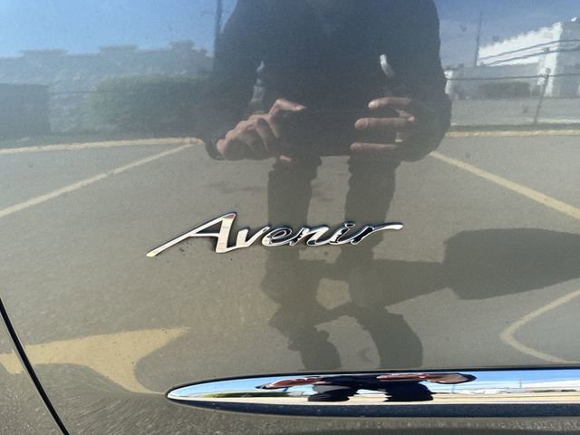 Used 2023 Buick Enclave Avenir w/ Avenir Technology Package image 32