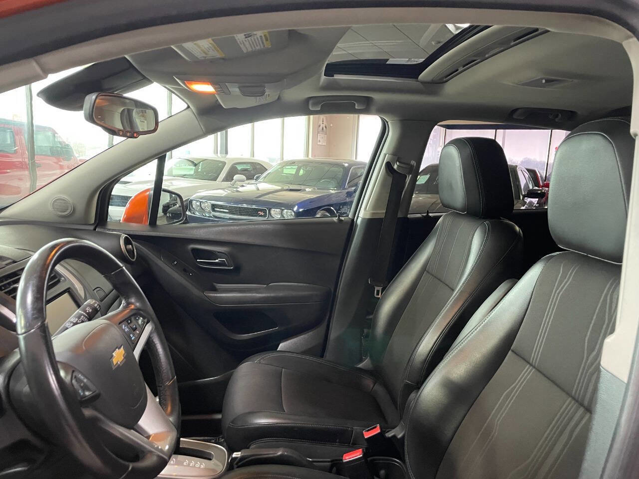 Used 2016 Chevrolet Trax LT w/ LT Sun and Sound Package image 16