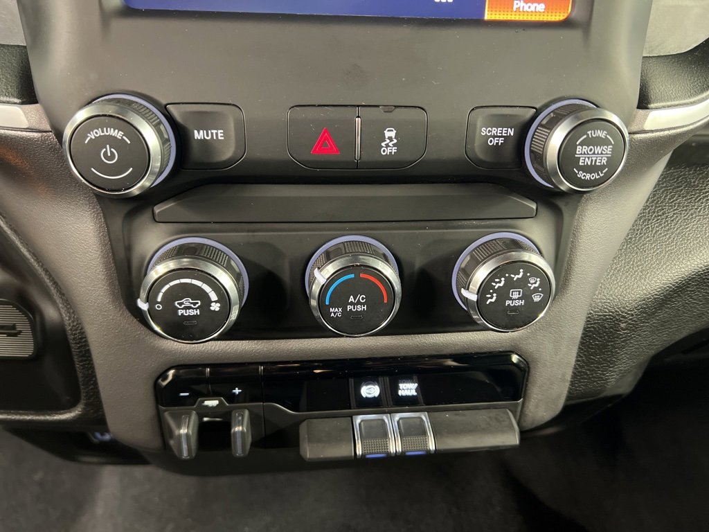 Used 2022 RAM 2500 Big Horn w/ Protection Group image 12