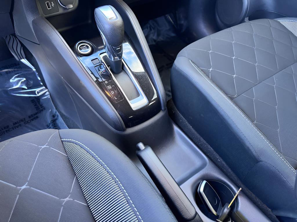 Used 2020 Nissan Kicks S image 27