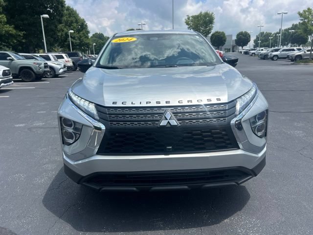 Used 2024 Mitsubishi Eclipse Cross LE AWD/4WD image 2