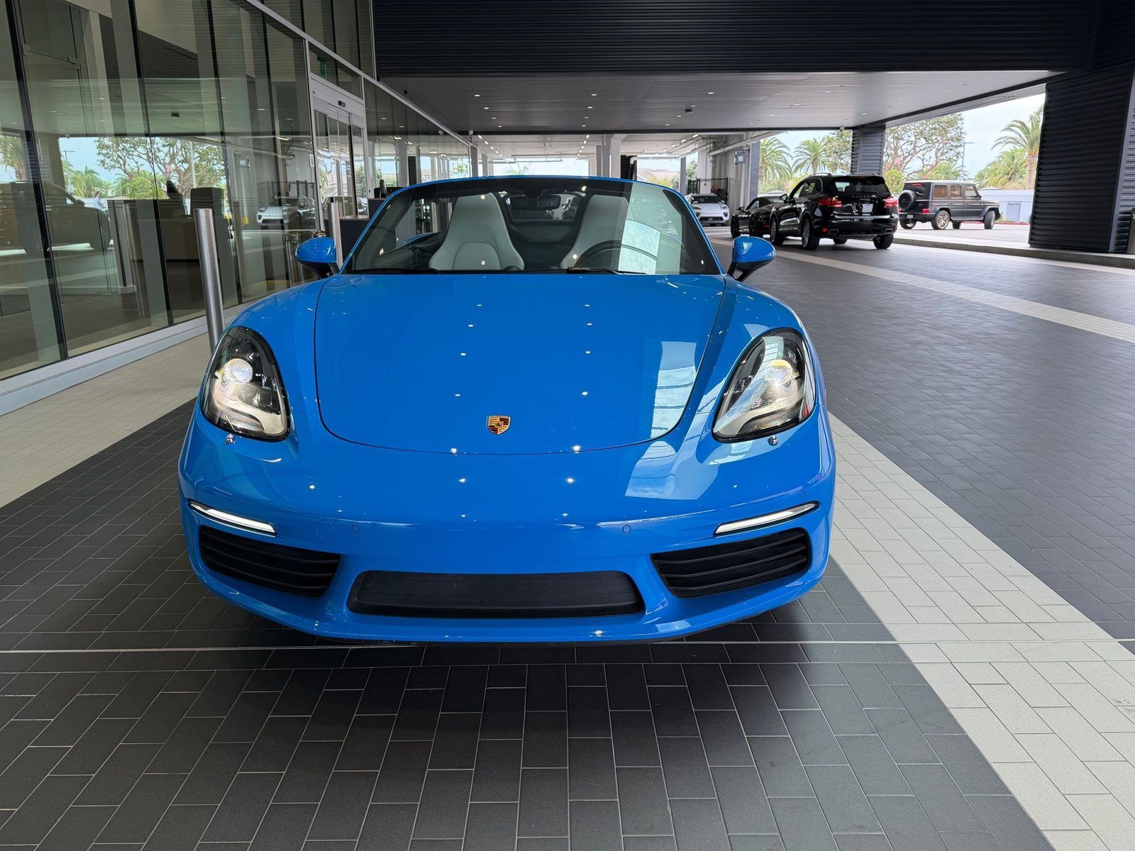 Certified 2024 Porsche 718 Boxster RWD image 6