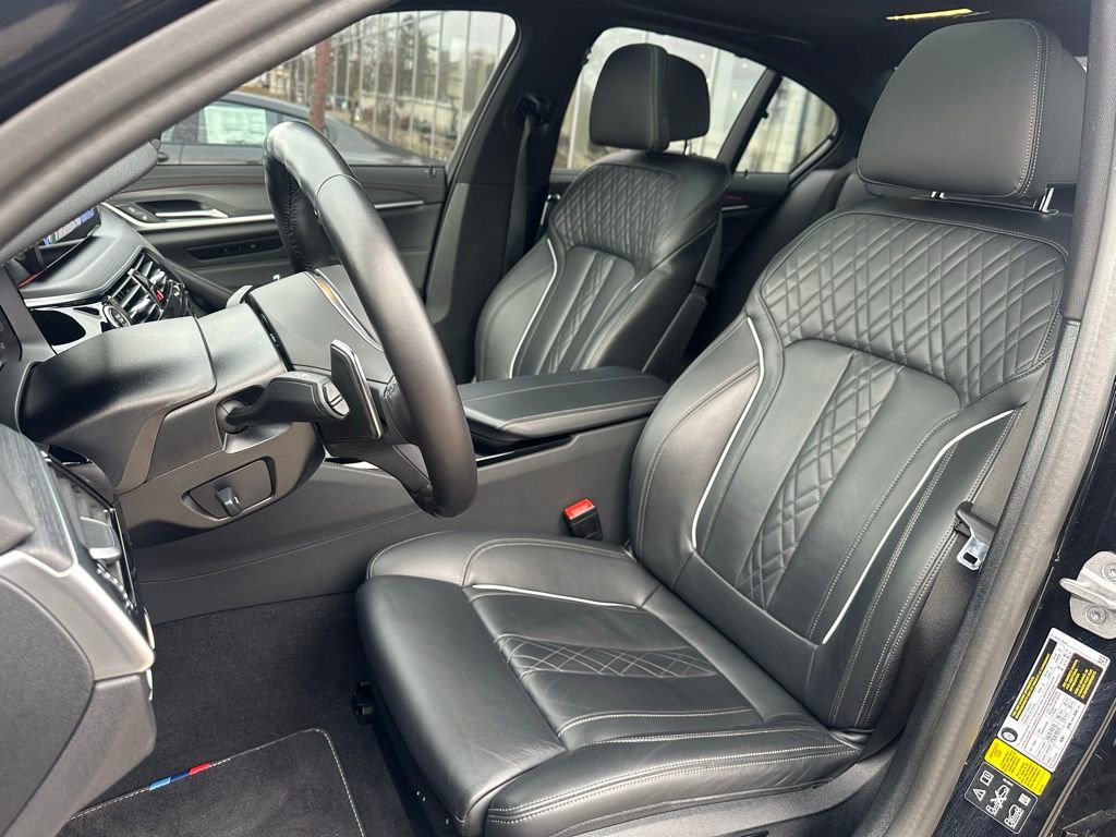 Used 2023 BMW M550i xDrive w/ Executive Package image 12