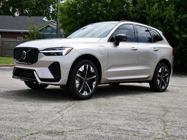New 2026 Volvo XC60 T8 Ultra w/ Protection Package Premier AWD/4WD image 3