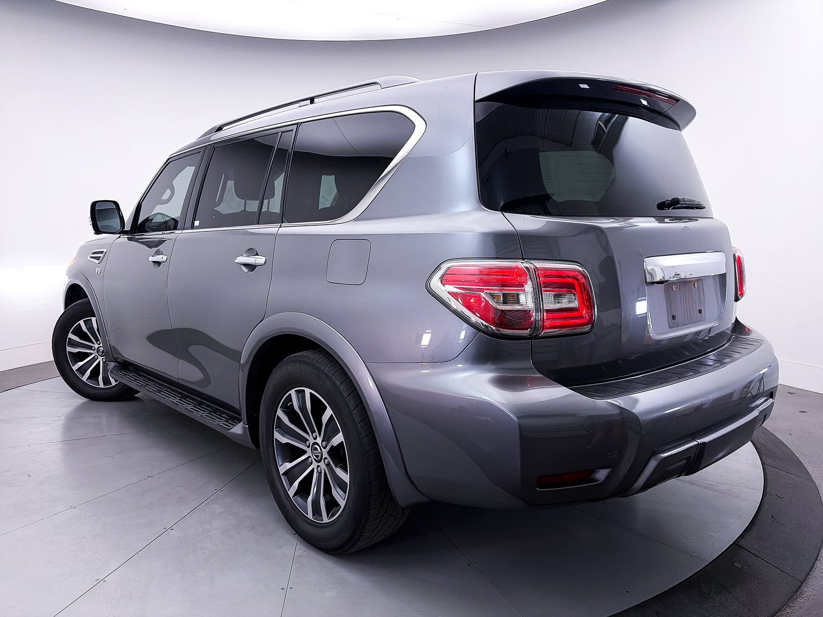 Used 2020 Nissan Armada SL w/ Premium Package RWD image 2