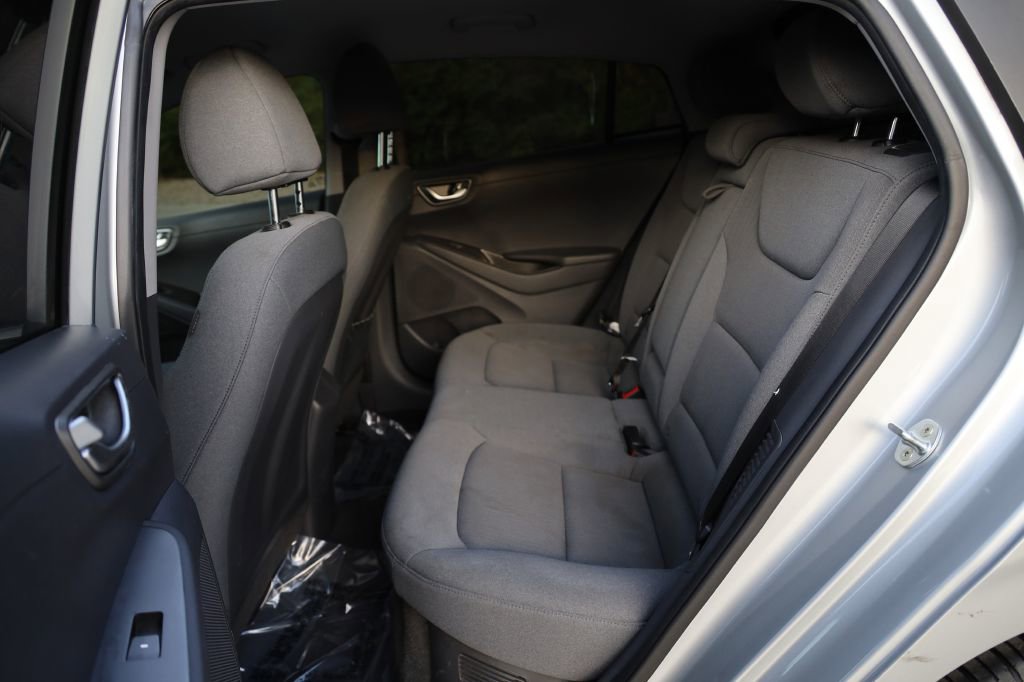 Used 2020 Hyundai Ioniq SEL image 18