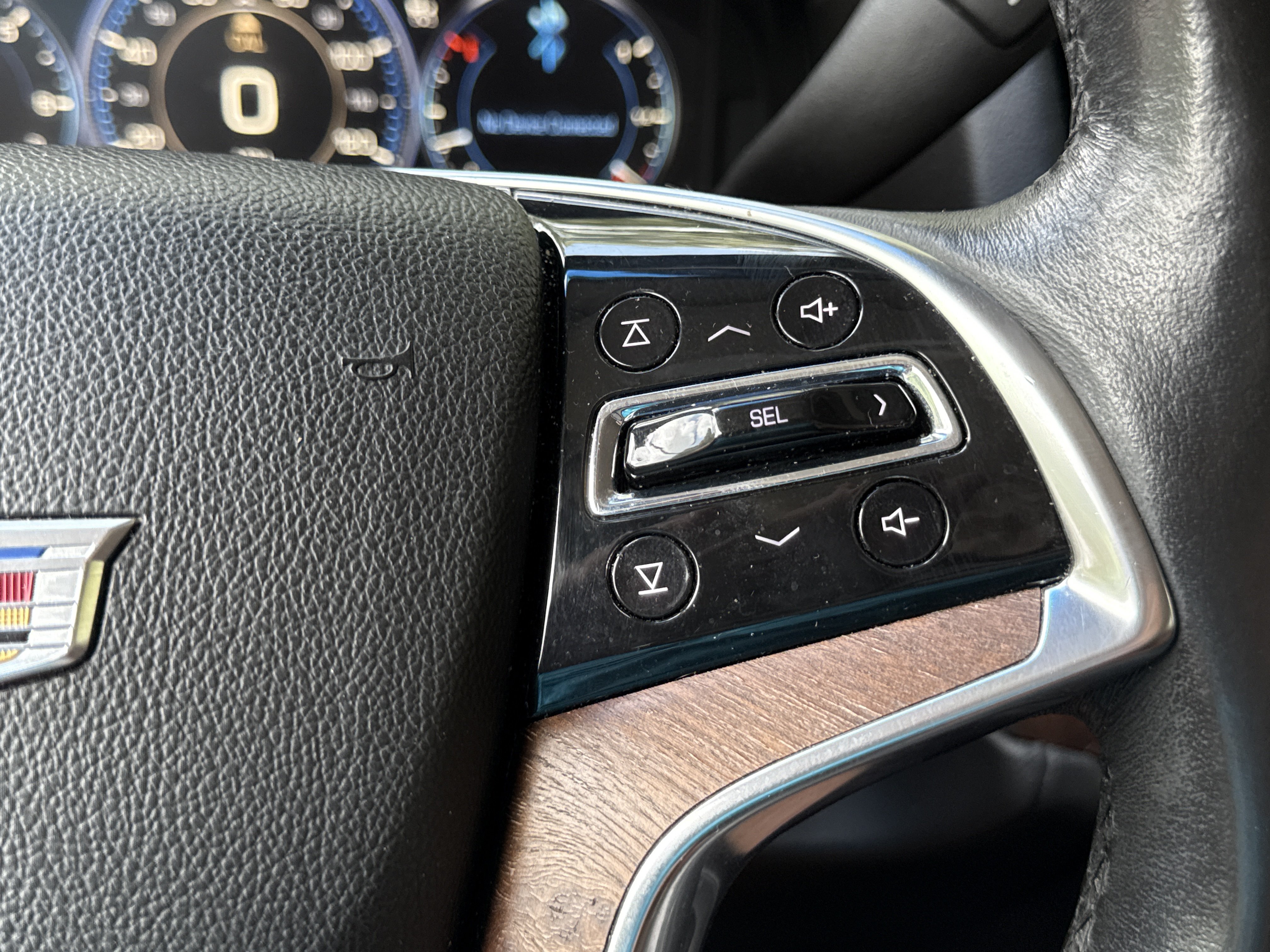 Used 2015 Cadillac Escalade Premium AWD/4WD image 19