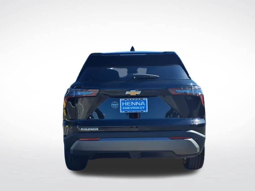 New 2027 Chevrolet Equinox LT w/ Convenience Package II FWD image 4