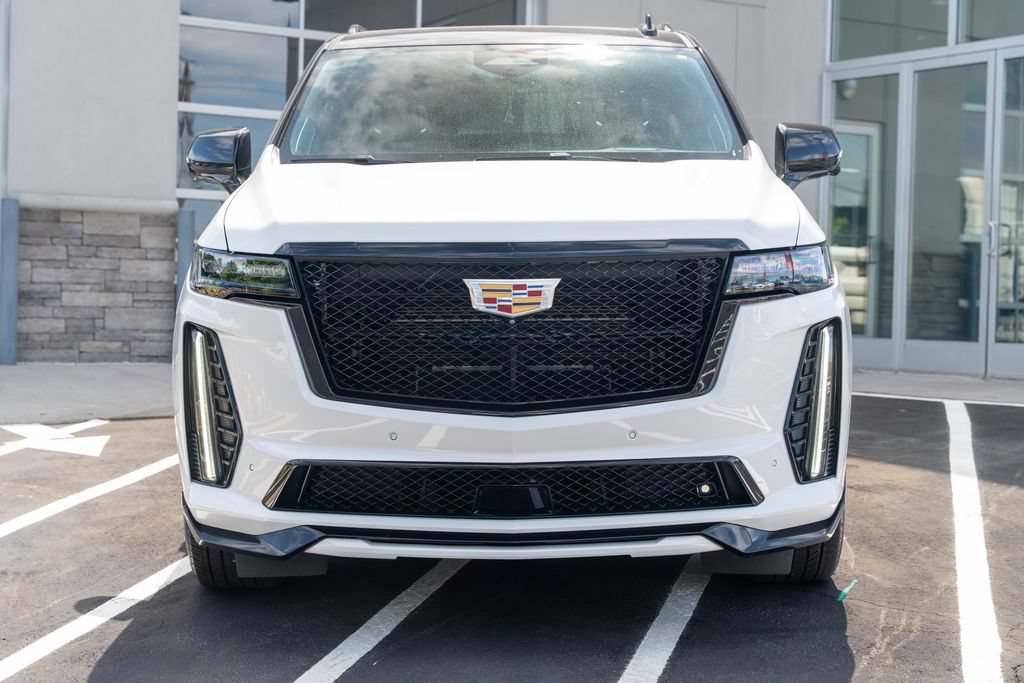Used 2023 Cadillac Escalade V AWD/4WD image 4