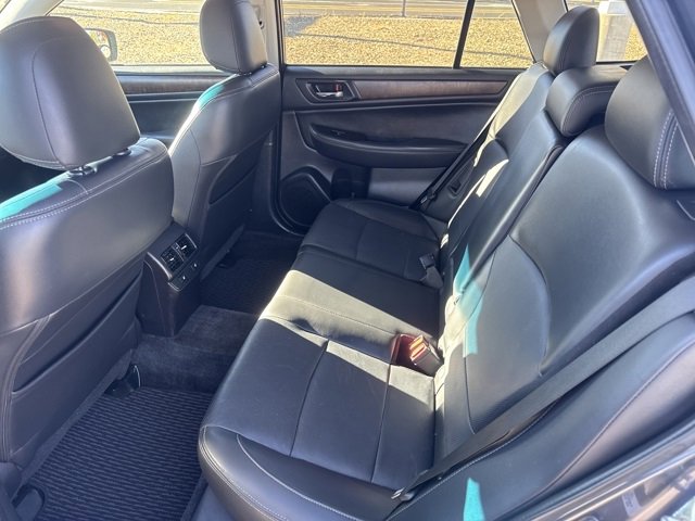 Used 2015 Subaru Outback 2.5i Limited image 6