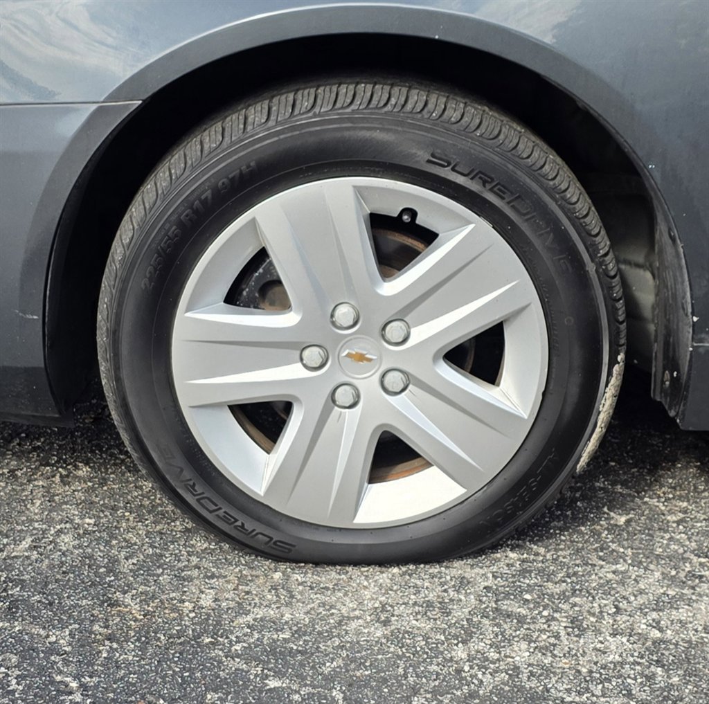 Used 2011 Chevrolet Impala LS image 34