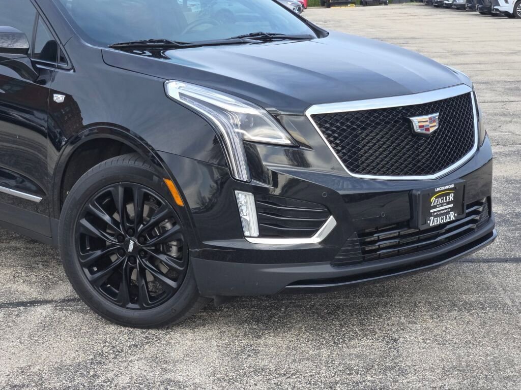 Used 2021 Cadillac XT5 Sportv AWD/4WD image 2