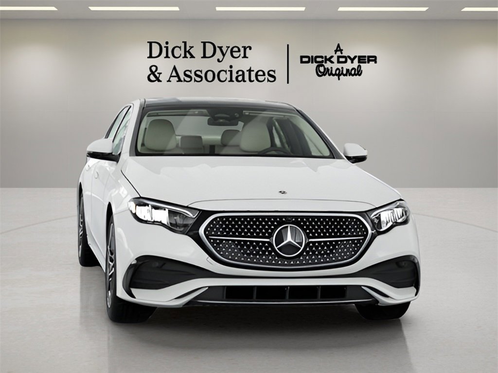 Used 2025 Mercedes-Benz E 350 Sedan image 32