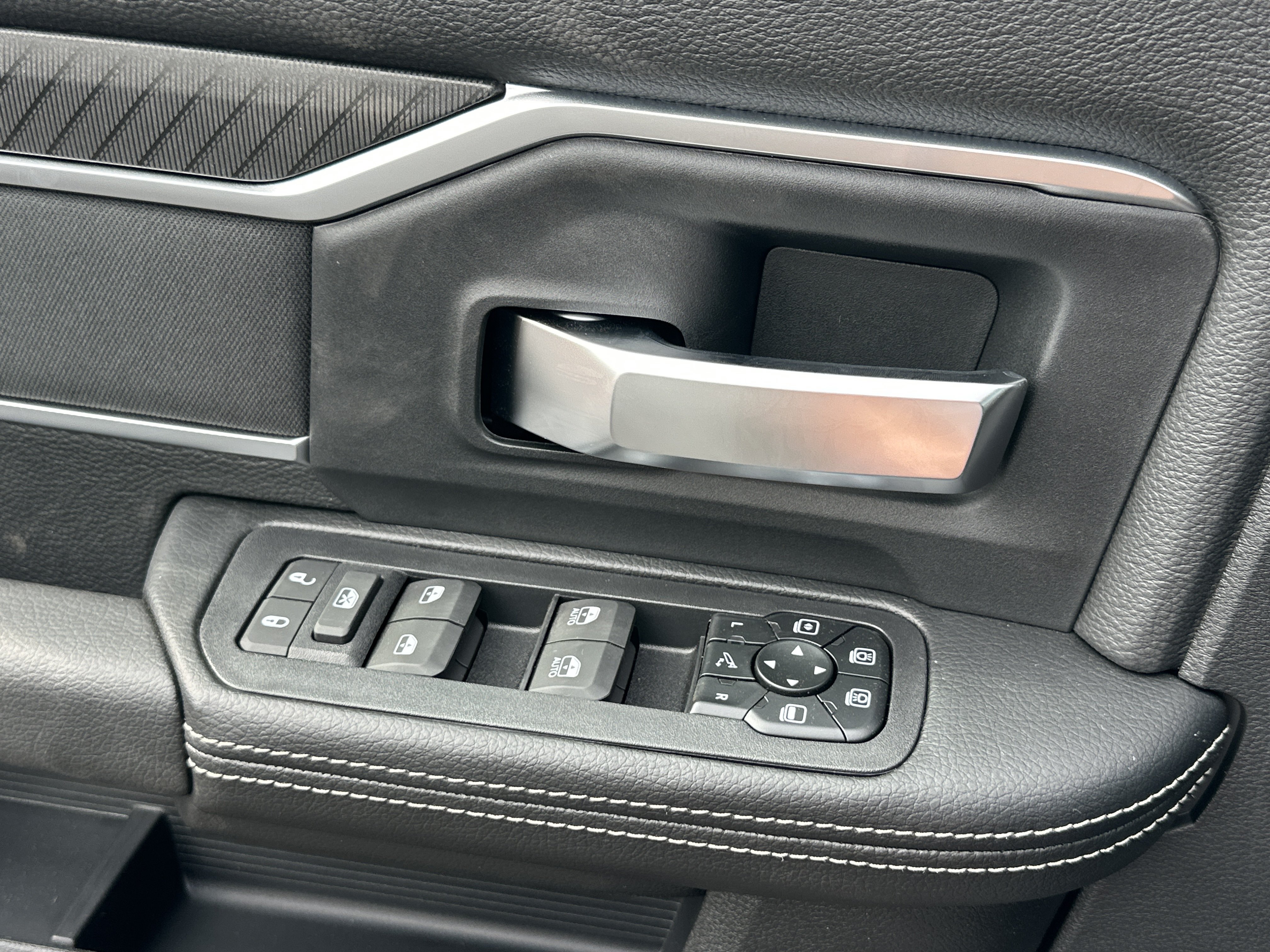New 2027 RAM 2500 Big Horn AWD/4WD image 14