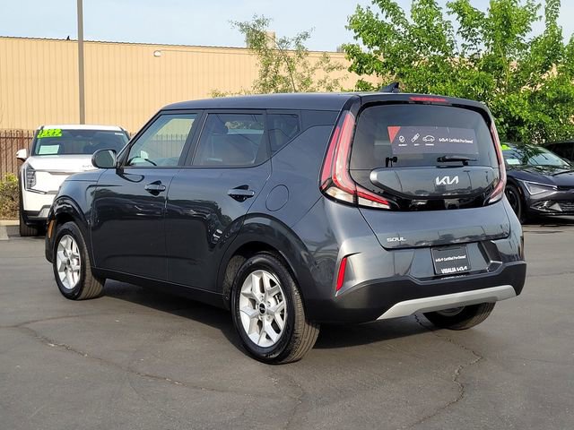 Certified 2025 Kia Soul LX w/ LX Technology Package image 8