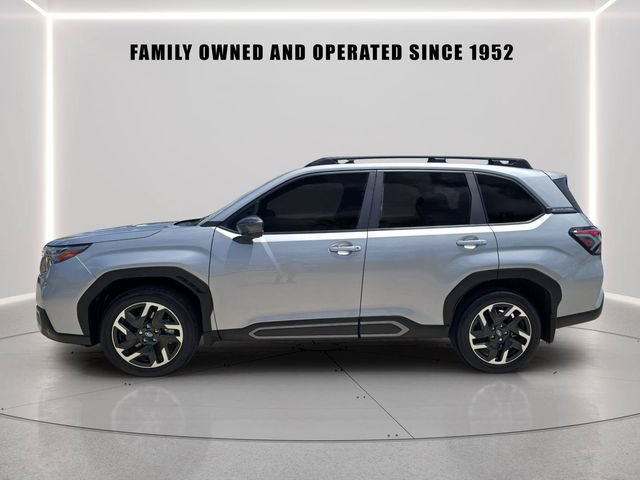 Used 2025 Subaru Forester Limited AWD/4WD image 5