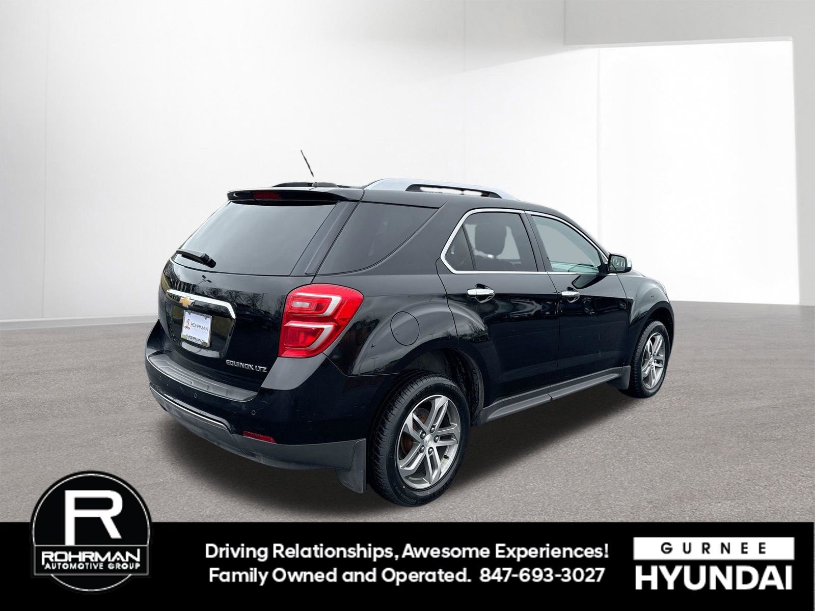 Used 2016 Chevrolet Equinox LTZ w/ Enhanced Convenience Package image 9