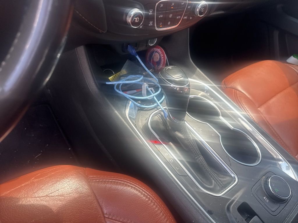 Used 2019 Chevrolet Traverse LT FWD image 19