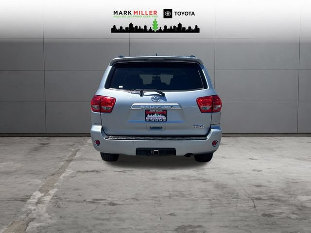Used 2014 Toyota Sequoia SR5 AWD/4WD image 4