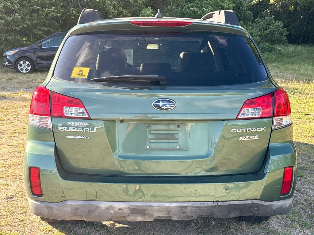Used 2014 Subaru Outback 2.5i Limited w/ Moonroof Package AWD/4WD image 8