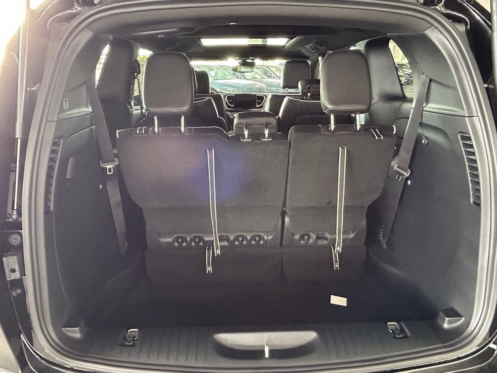 New 2026 Chrysler Pacifica Limited w/ S Appearance Package FWD image 33