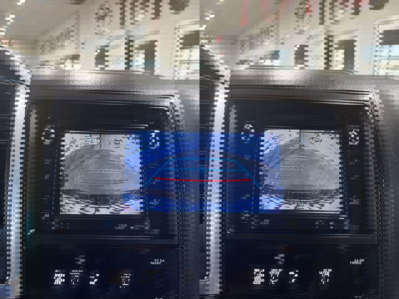 Used 2018 Toyota Sequoia Limited w/ Safety & Convenience Package image 17