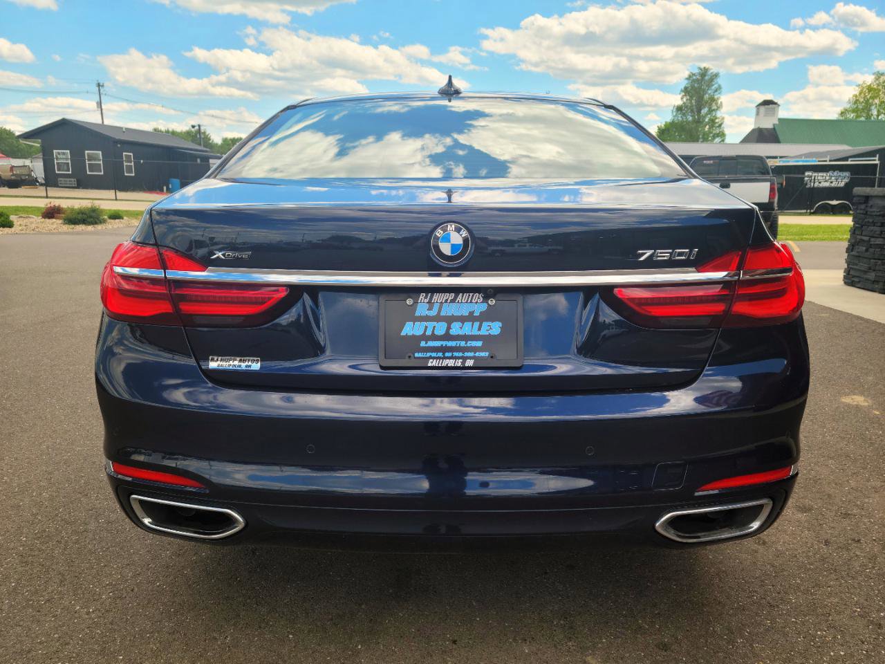 Used 2019 BMW 750i xDrive w/ Executive Package AWD/4WD image 5