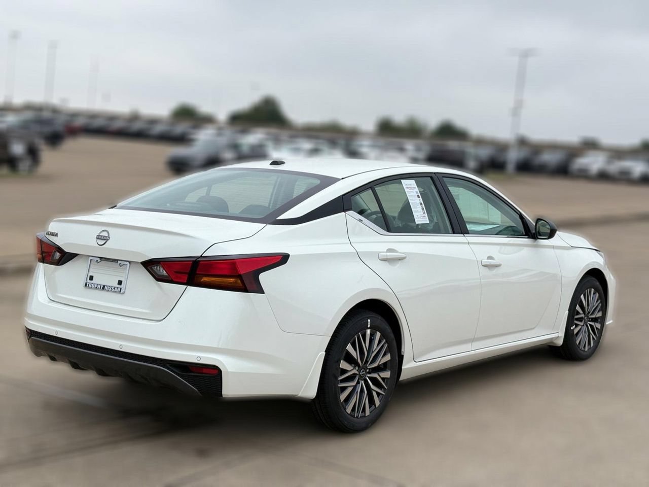 New 2026 Nissan Altima 2.5 SV FWD image 6