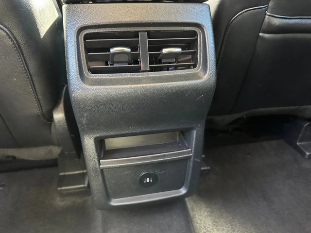 Used 2024 Ford Edge SEL AWD/4WD image 19