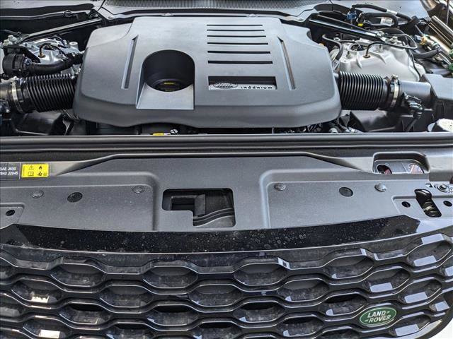 New 2025 Land Rover Discovery Dynamic SE image 16