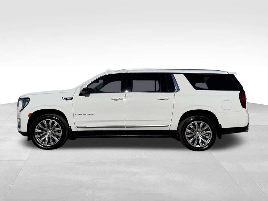 Used 2023 GMC Yukon XL Denali image 6