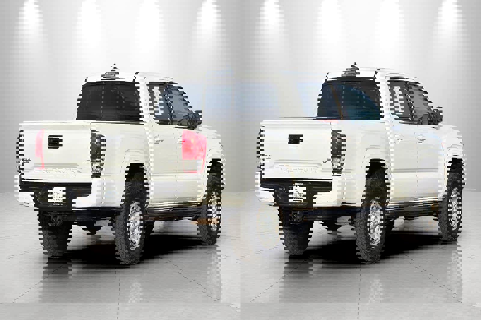 Used 2019 Toyota Tacoma SR w/ SR Convenience Package image 2