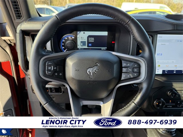 Used 2024 Ford Bronco Badlands image 18