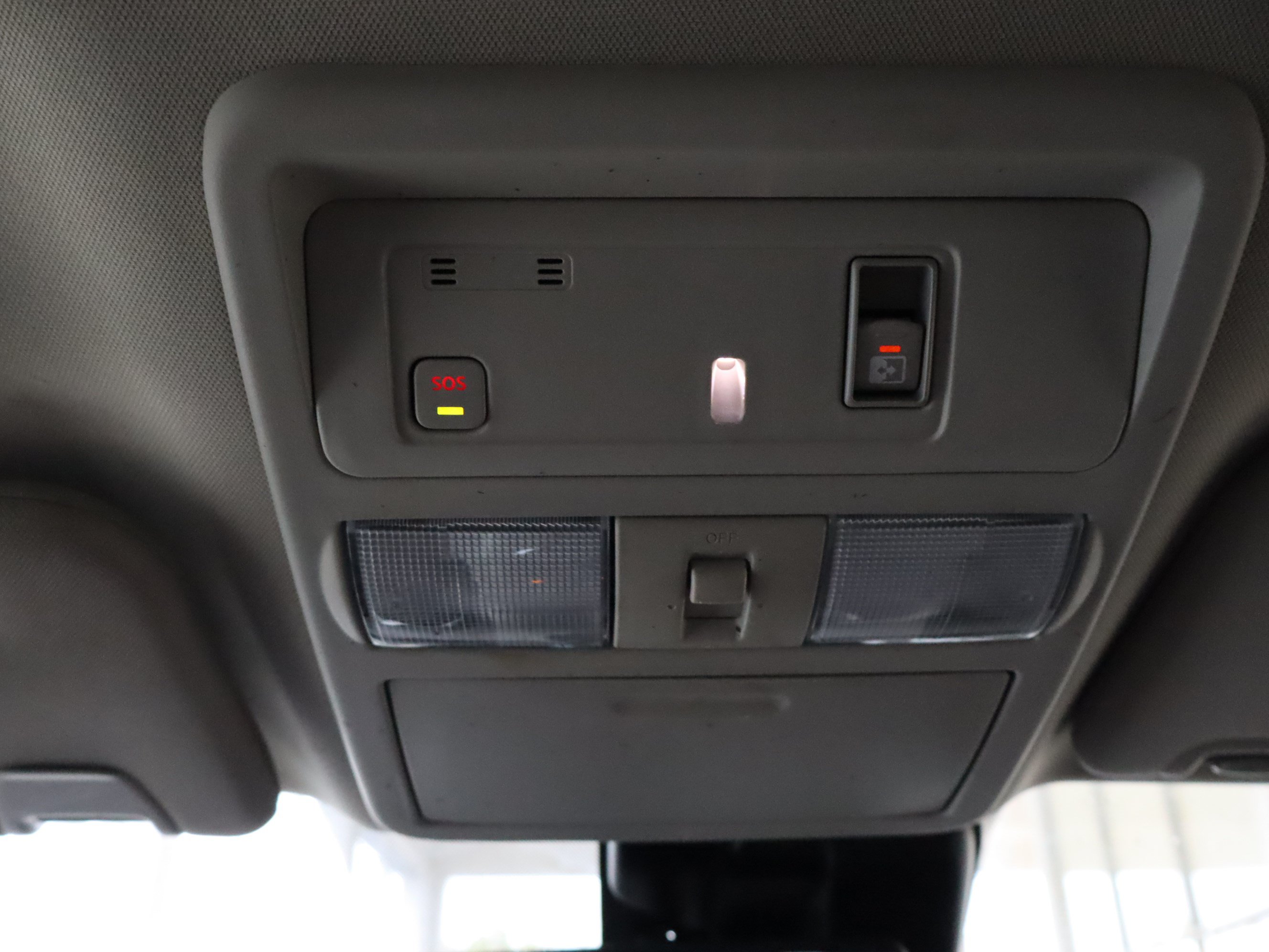 Used 2023 Nissan Titan SV w/ SV Convenience Package AWD/4WD image 30