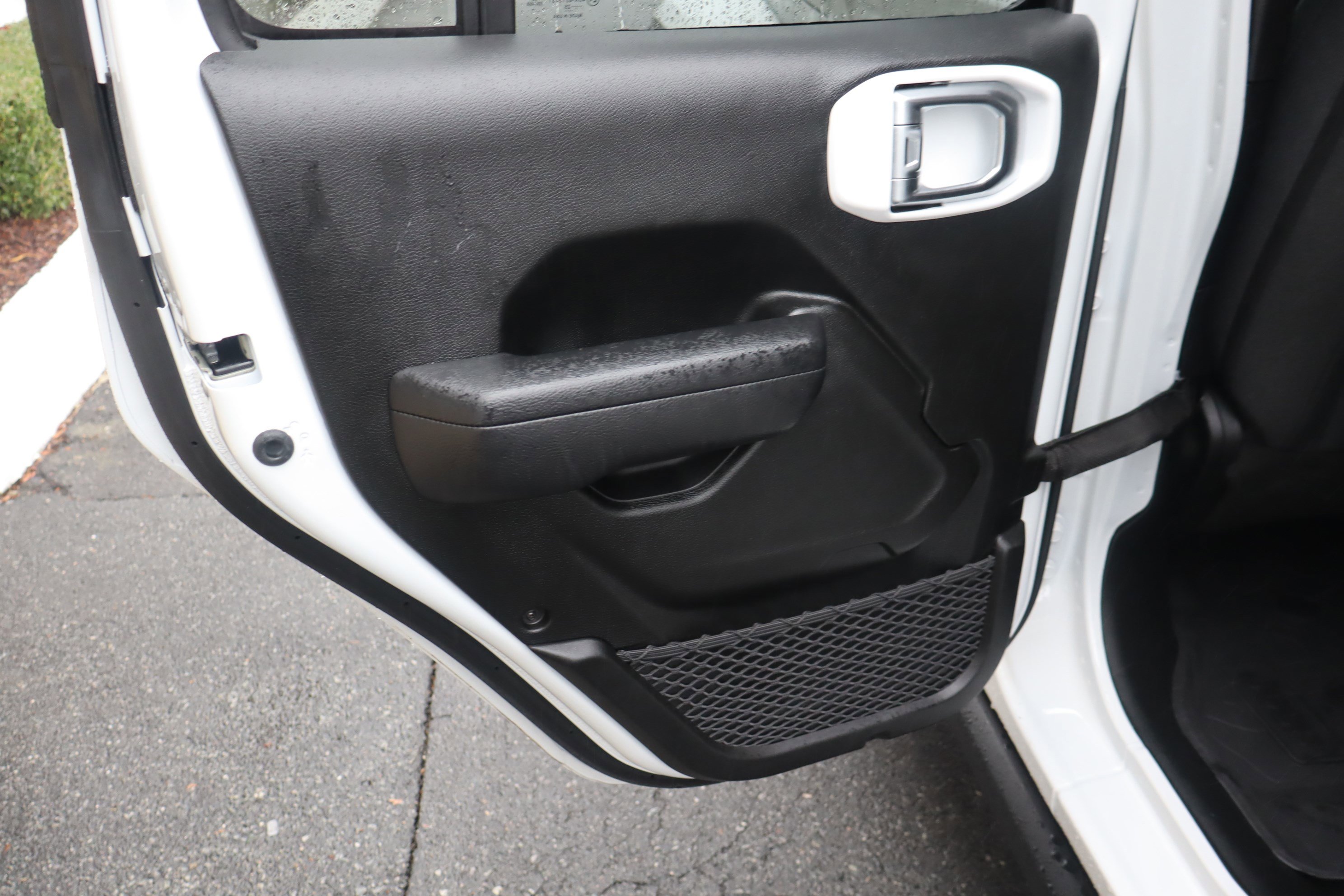 Used 2025 Jeep Gladiator Sport image 30