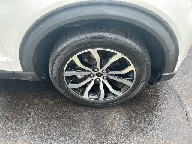 Used 2020 Ford Explorer ST w/ Premium Technology Package image 46