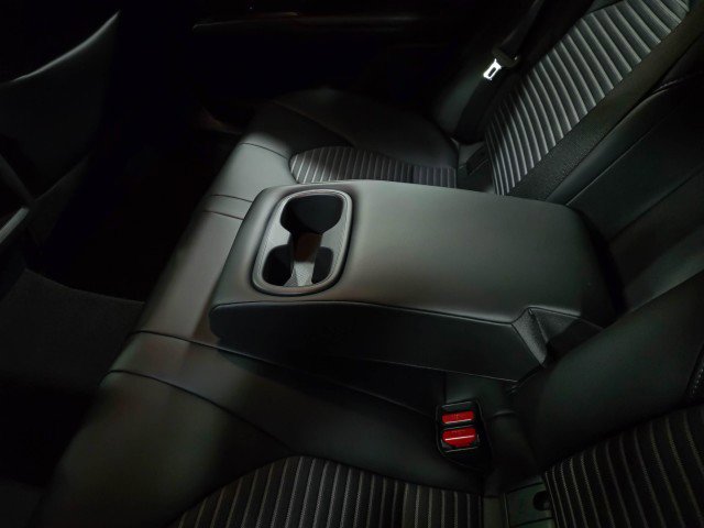 Used 2021 Toyota Camry SE w/ Carpet Mat Package (TMS) image 16