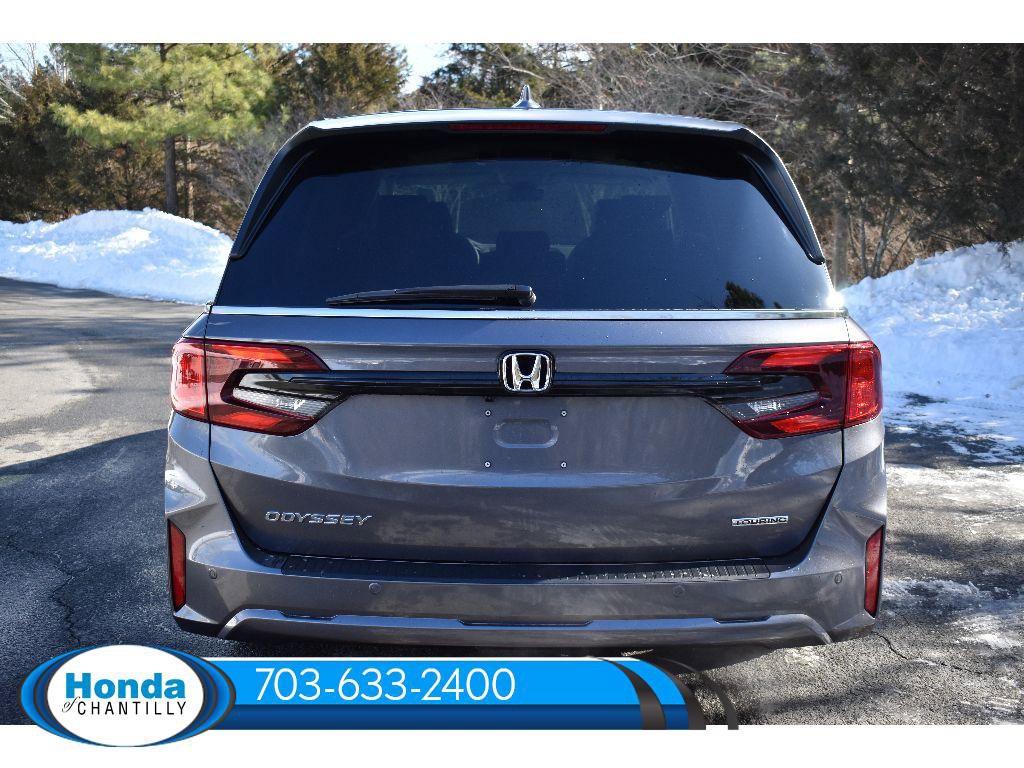New 2026 Honda Odyssey Touring image 6